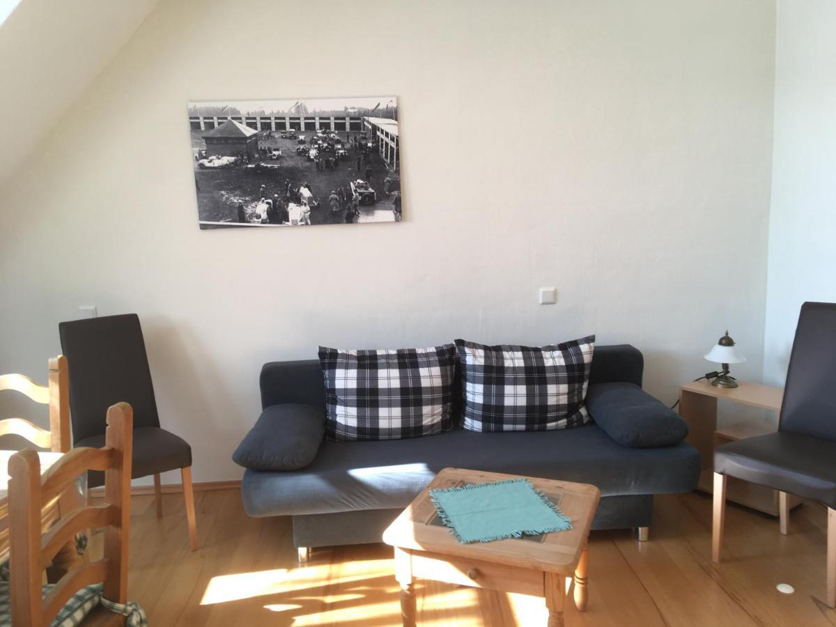 Ferienwohnung Zur Scheune Lind  Exterior photo