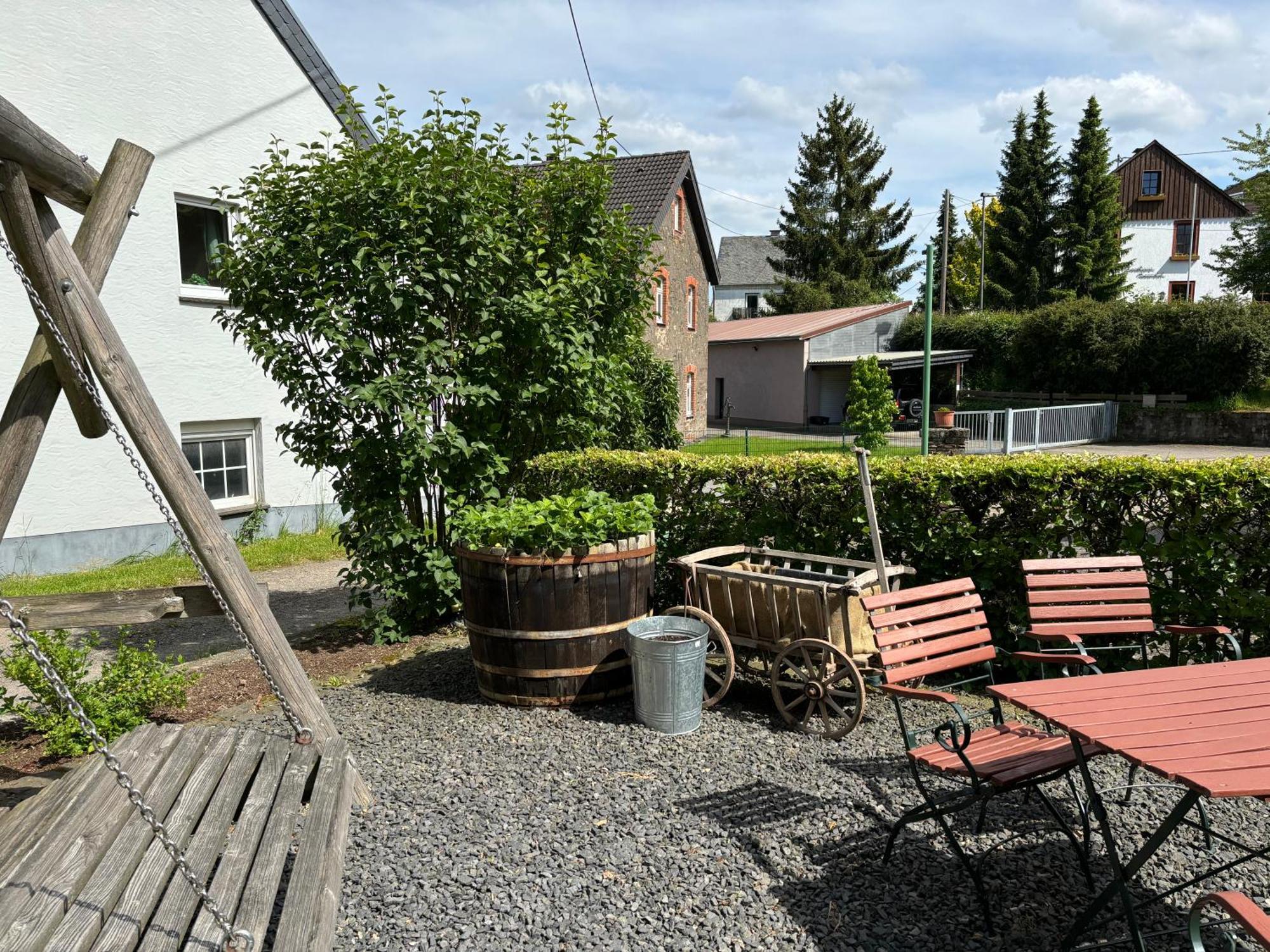 Ferienwohnung Zur Scheune Lind  Exterior photo